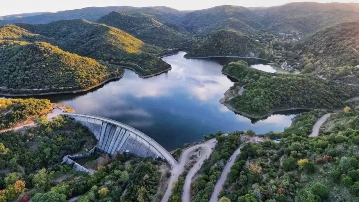 El dique La Quebrada de Río Ceballos. (Foto: Agencia Télam)