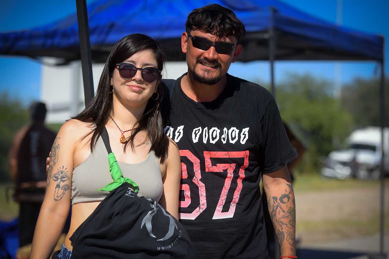 Previa de los fans de Los Piojos en el Estadio Mario ALberto Kempes. (José Gabriel Hernández / La Voz)