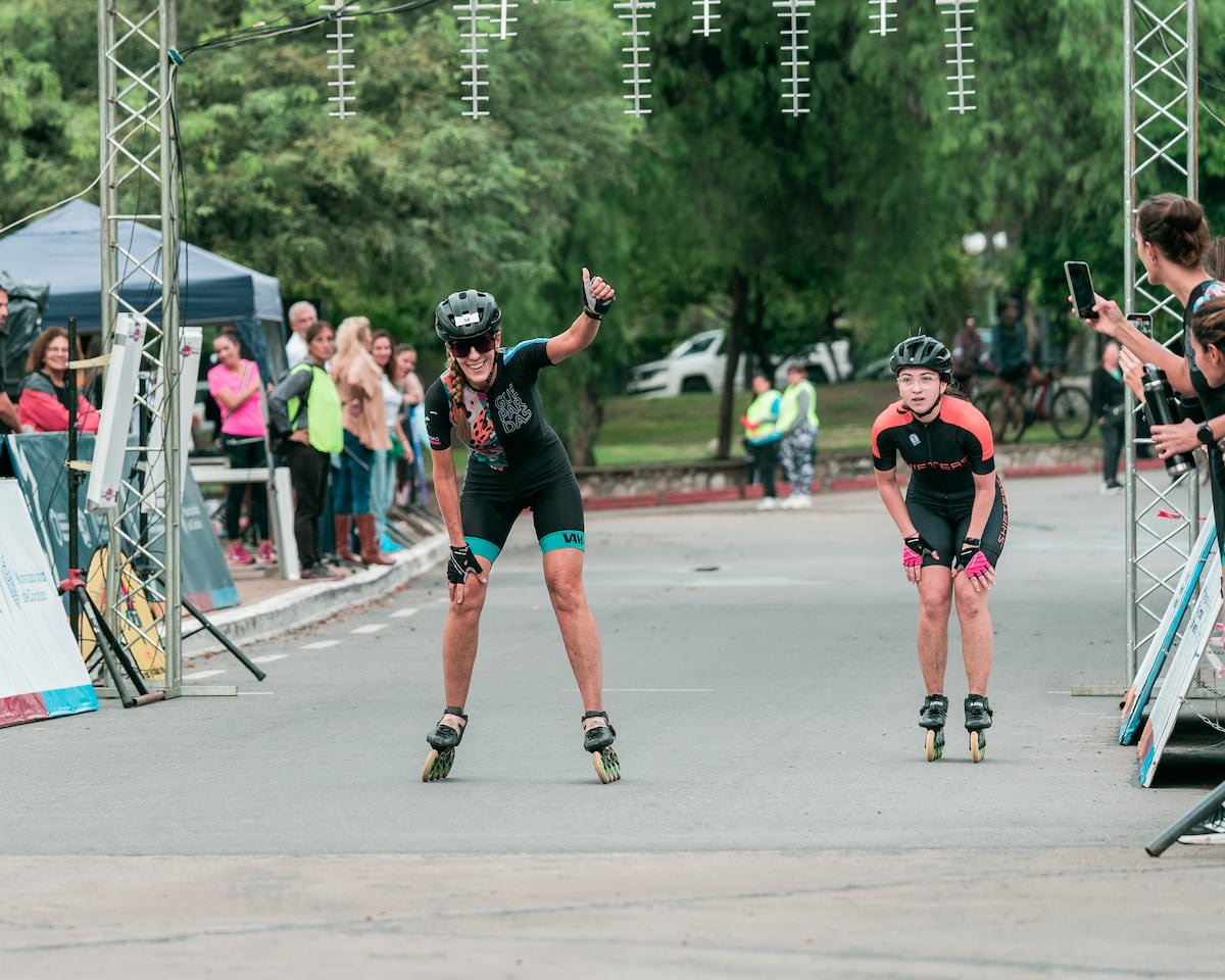 Maratòn de Rollers en el Parque Sarmiento, novedosa competencia que se desarrolló por primera vez en la ciudad de Córdoba. (Prensa Municipalidad de Córdoba)