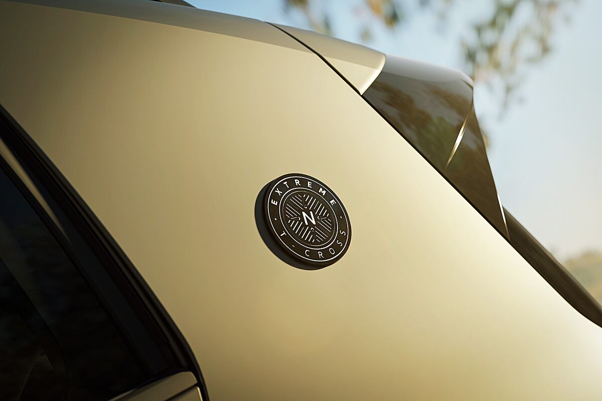 El emblema Extreme, nuevo tope de gama del T-Cross en Argentina.