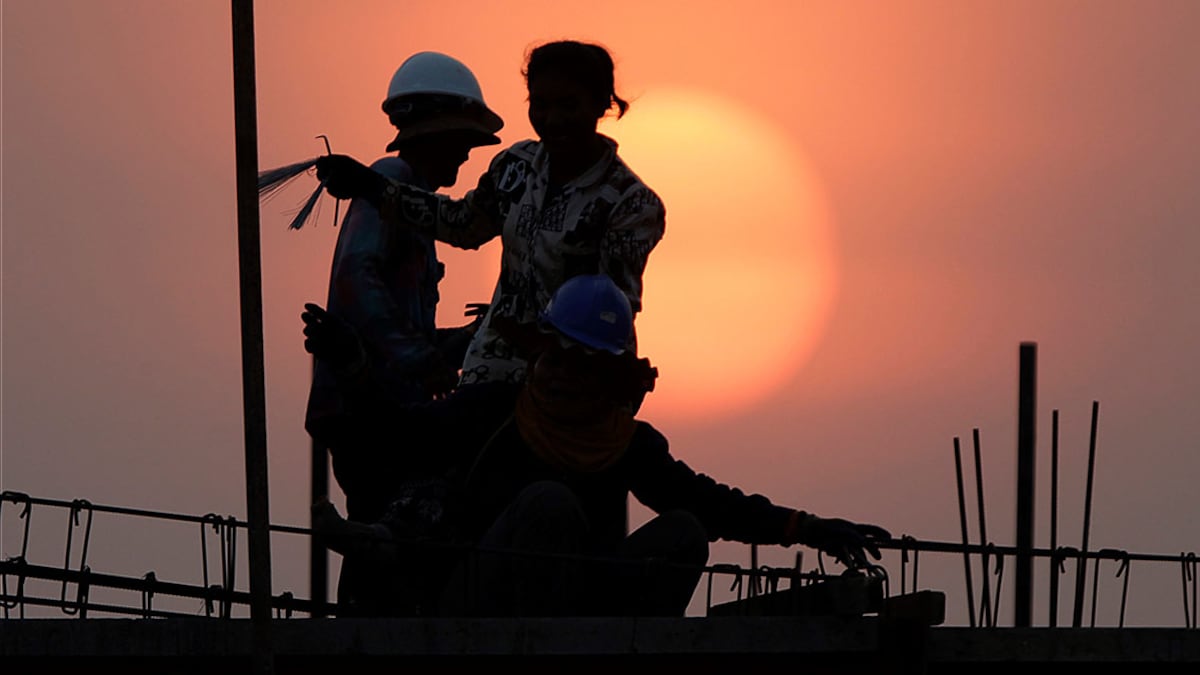 Plan para regularizar obras. / Especial de Construcción