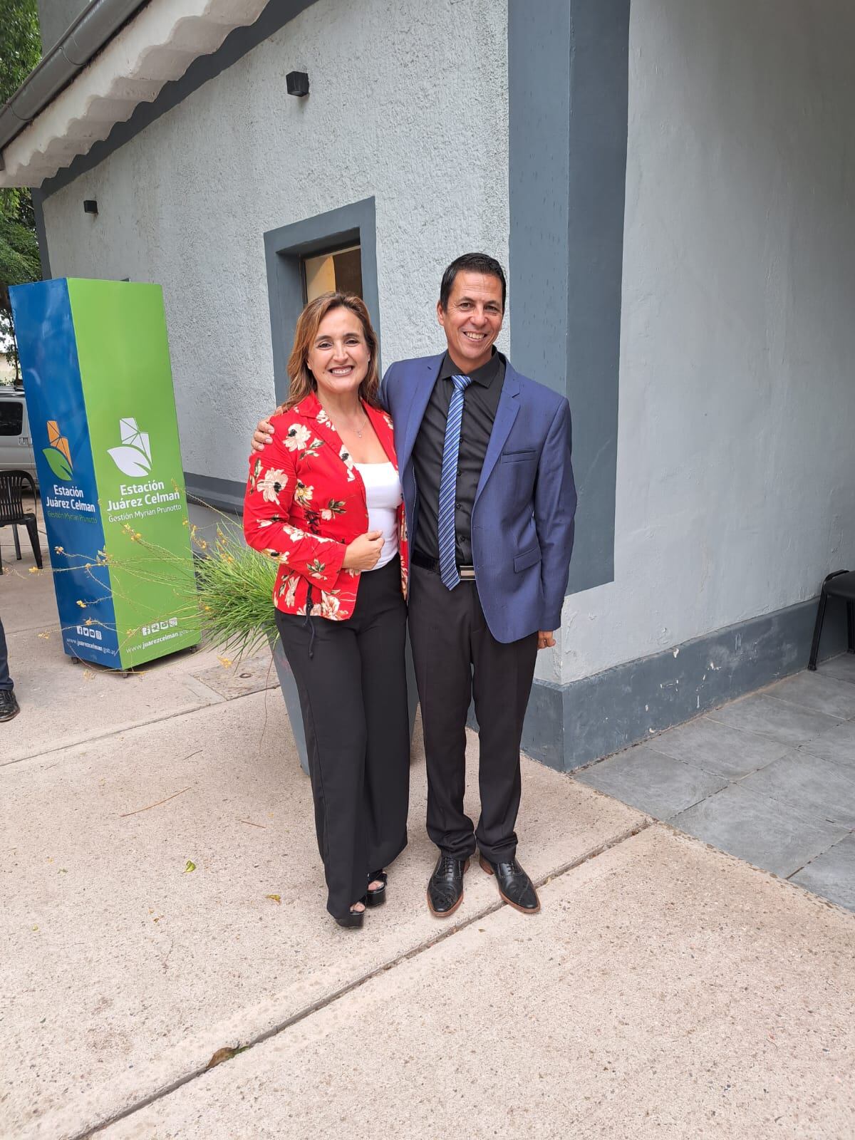 Sucesor. Myrian Prunotto dejará la intendencia de Juárez Celman para ocuparse de lleno a la Gestión Metropolitana. Lo reemplazará Fabián Reschia, titular del Concejo Deliberante. (Prensa Estación Juárez Celman)