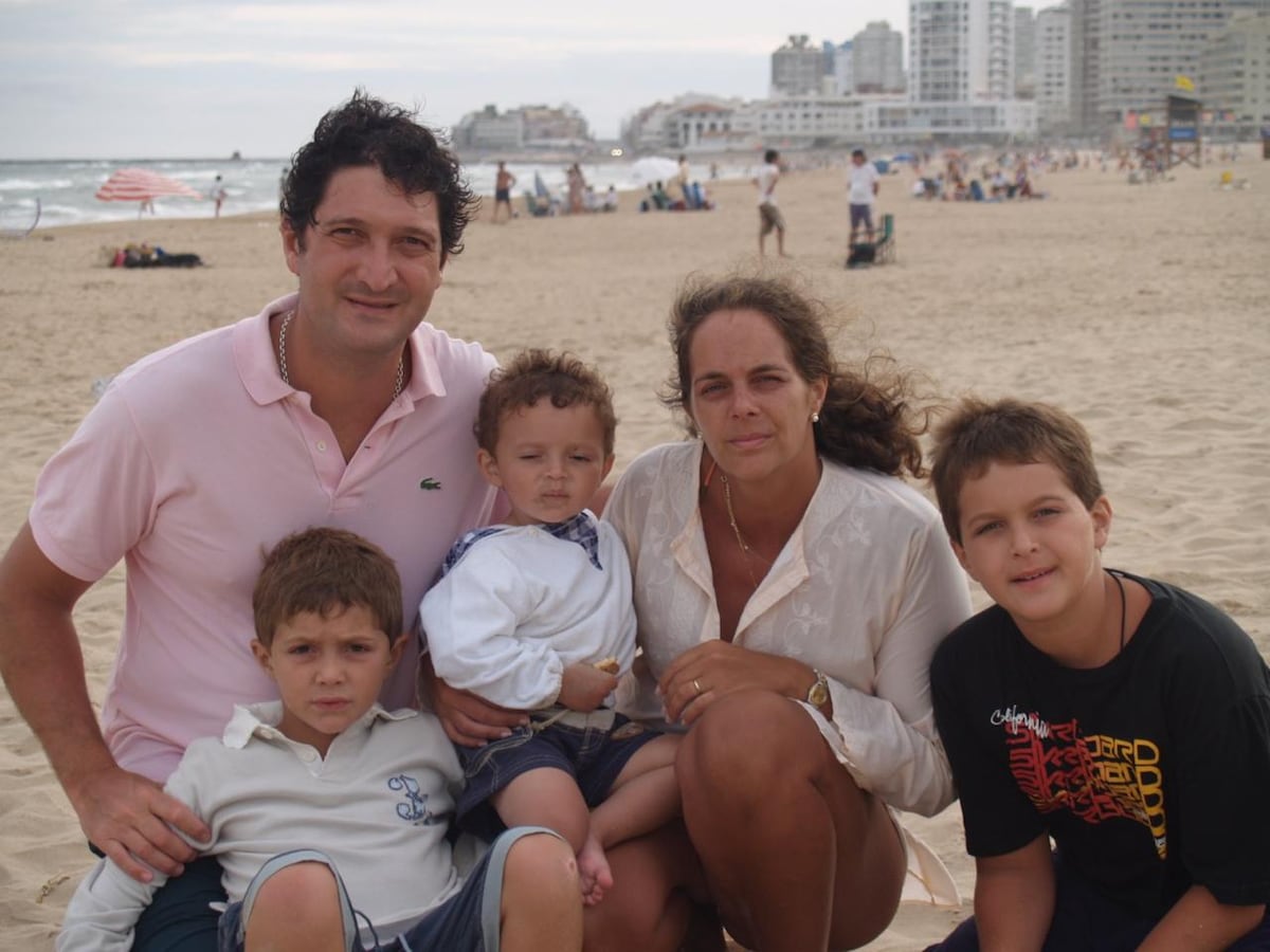 En familia, de vacaciones. Con Gabriela, Marcos, Francisco y Tomás. (Gentileza)