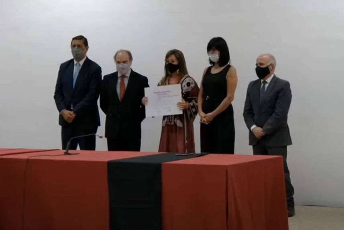 Soledad Ramallo asumió oficialmente como concejal, aun con el escándalo del video. (TN)