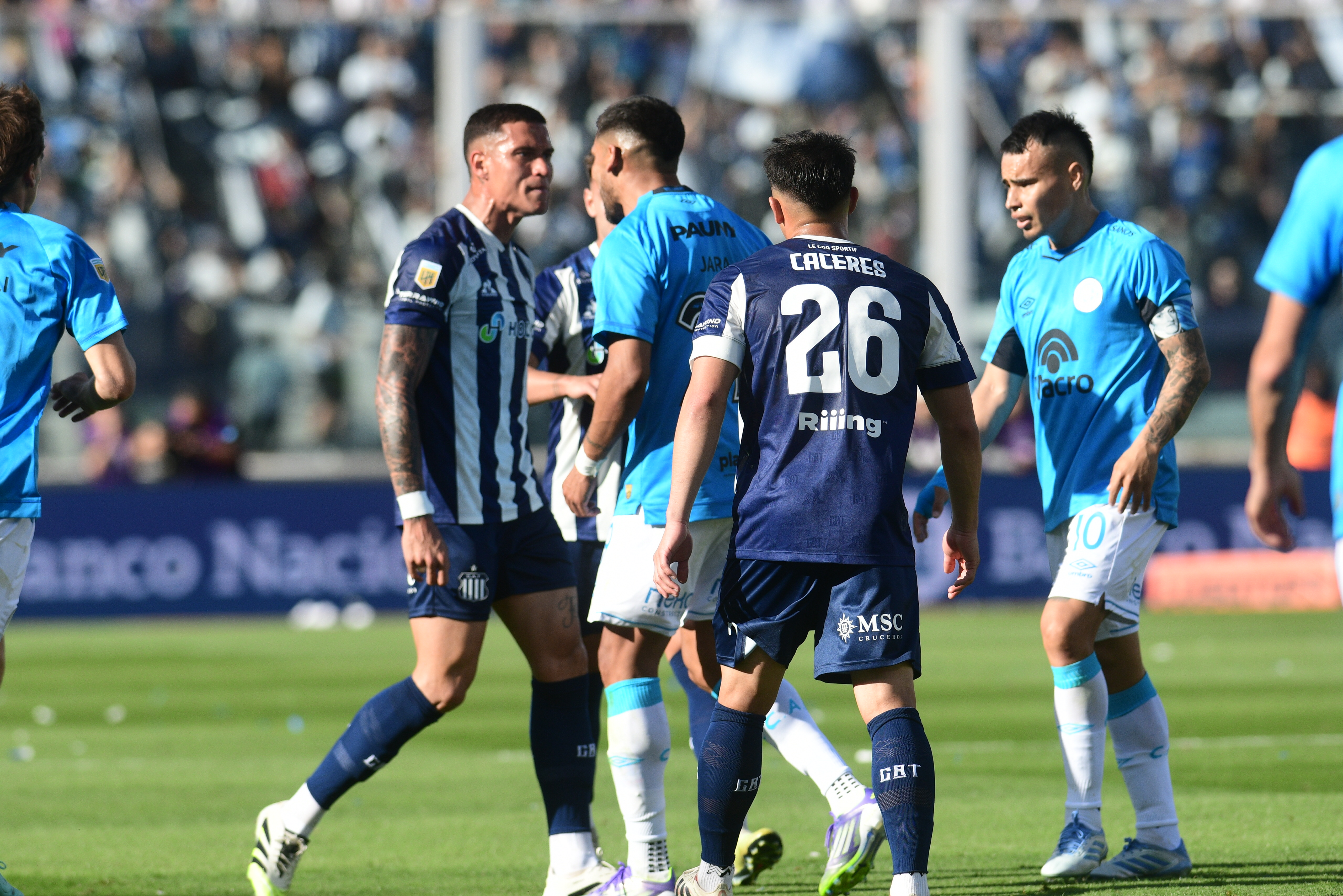 Talleres ante Belgrano, por la fecha 11 del Torneo Clausura. (Ramiro Pereyra / La Voz).
