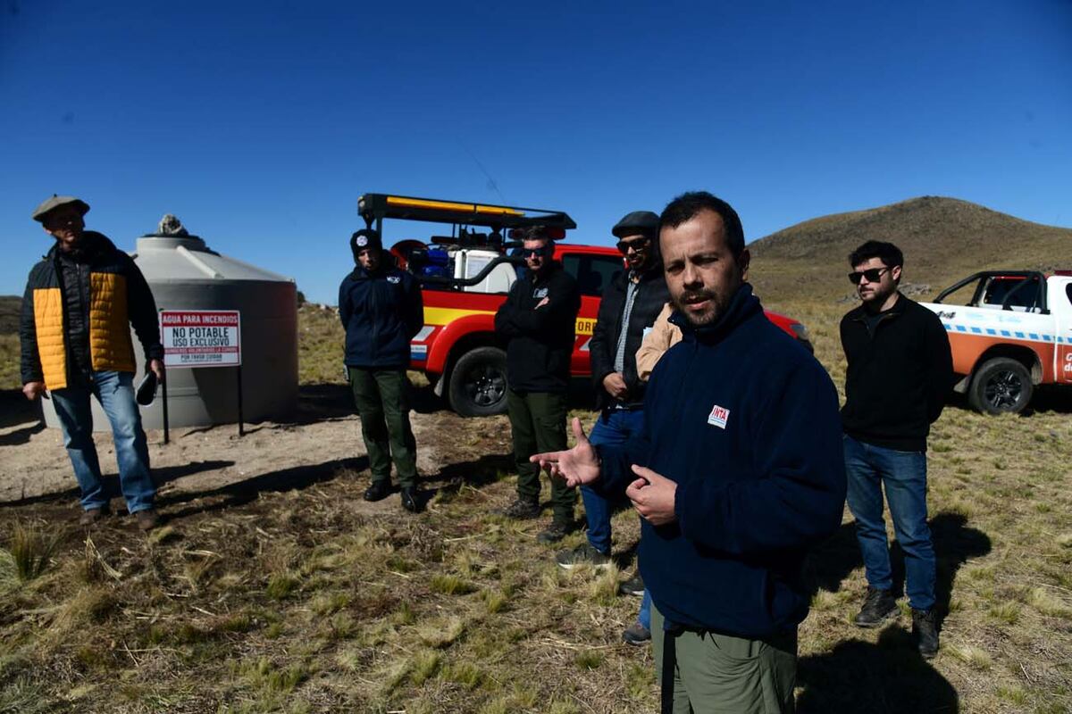 Nicolás Mari, especialista en Teledetección de Incendios forestales del Inta Cruz del Eje, puso el conocimiento al servicio de los vecinos. (Ramiro Pereyra / La Voz)