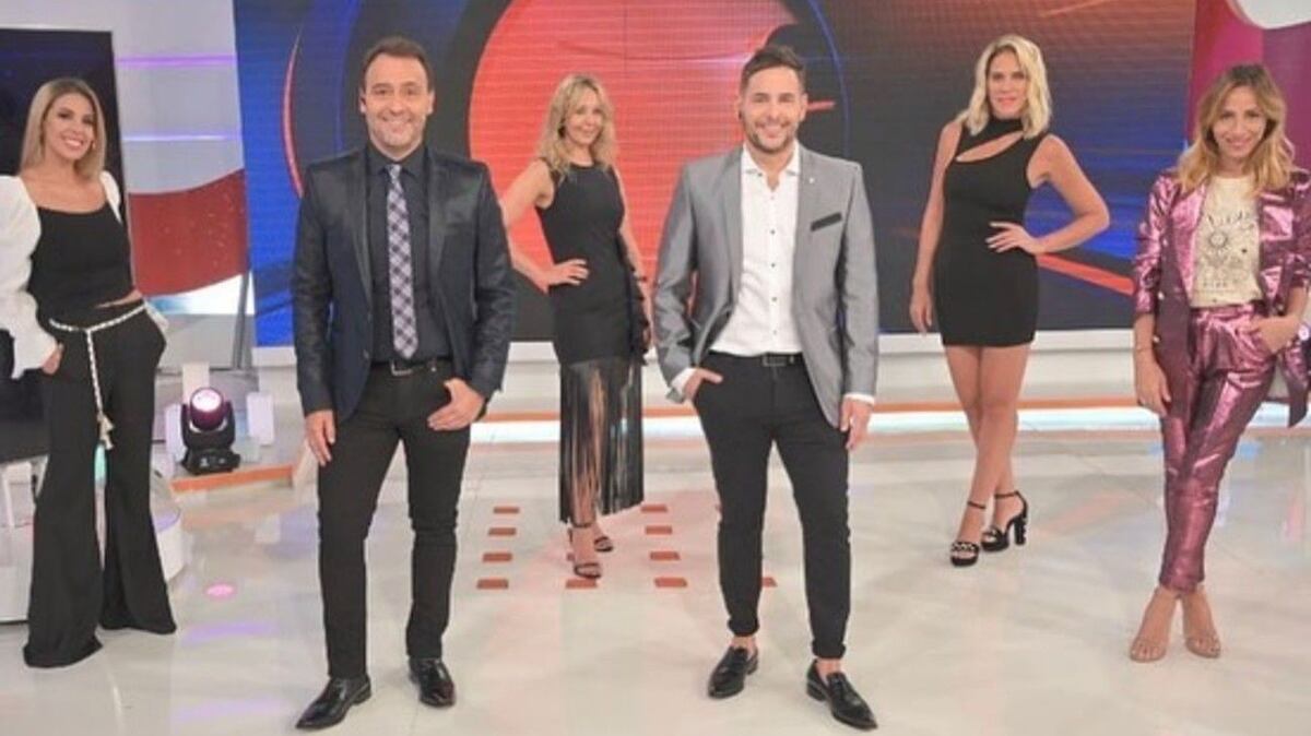 Exconductores y panelistas de Intrusos.
