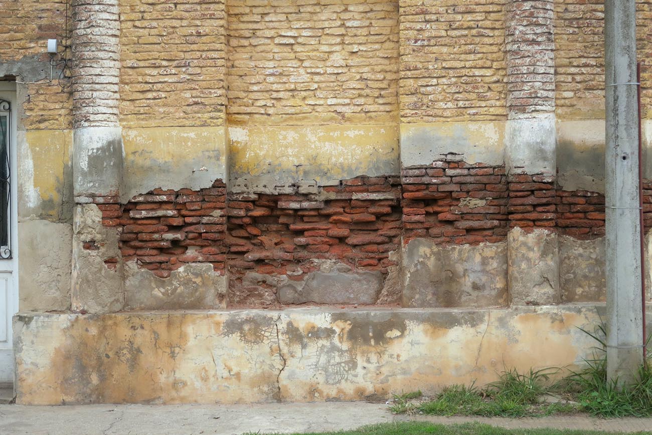 Se ofrece una garantía de funcionamiento: los desperfectos que puedan ocurrir en el equipo estarán cubiertos por el término de 10 años sin cargo.