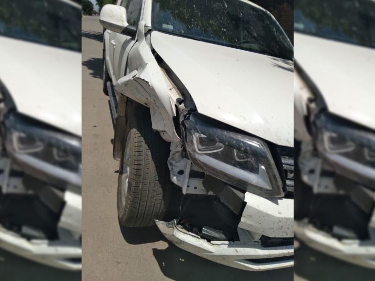 La camioneta Volkswagen Amarok blanca que participó del siniestro. Su conductor está imputado por homicidio culposo.