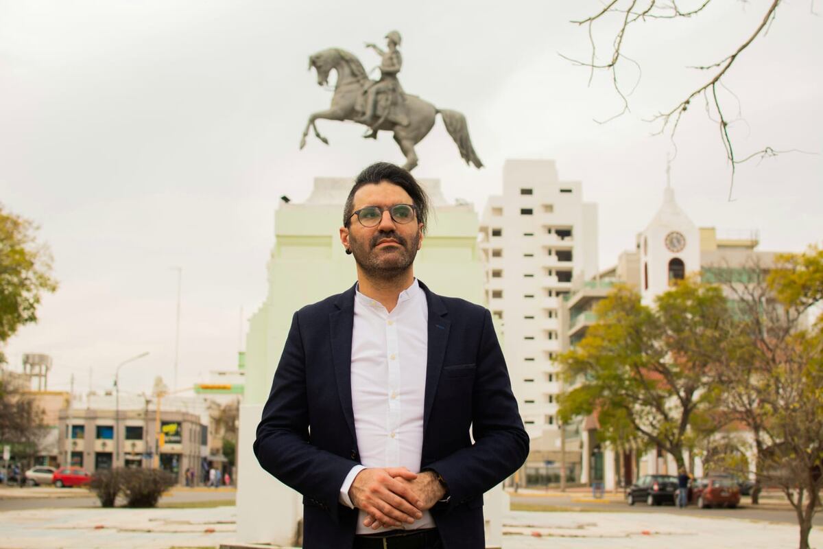 Nicolás Rodríguez, fue candidato a intendente de Río Tercero por Nuevas Ideas, pero a tambipébn a primer concejal. Y resultó electo para ese cargo.