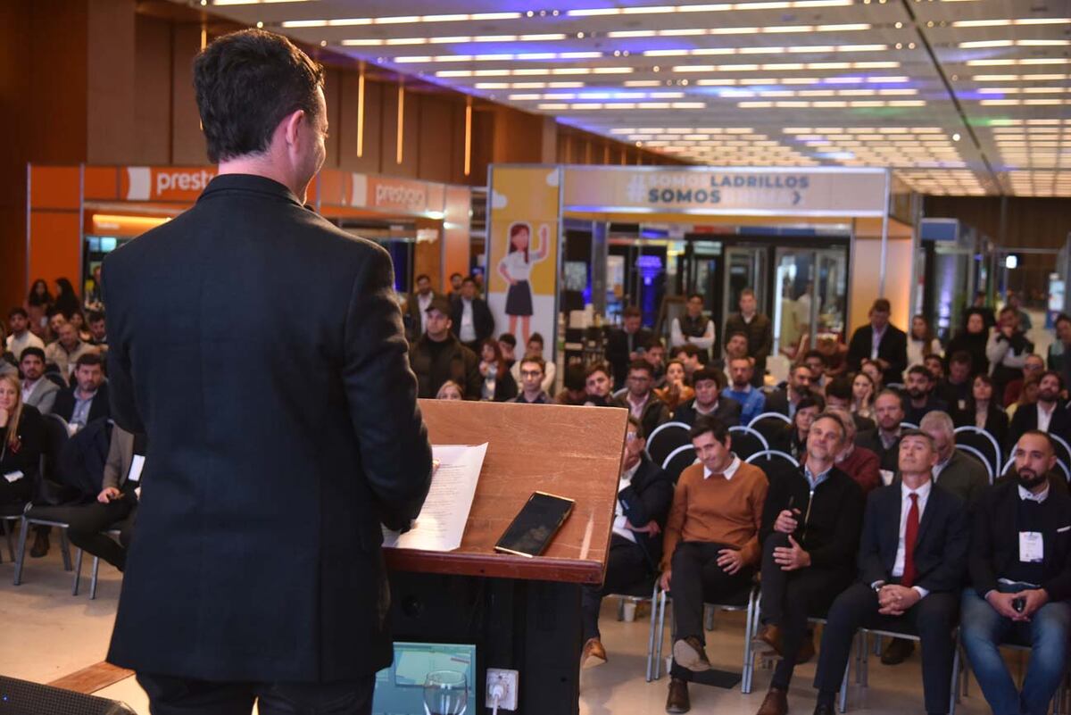 Proyectar Córdoba. "La visión de los candidatos a Intendente", el panel que cerró 1er Congreso de Desarrollismo y Construcción. (Facundo Luque / La Voz)