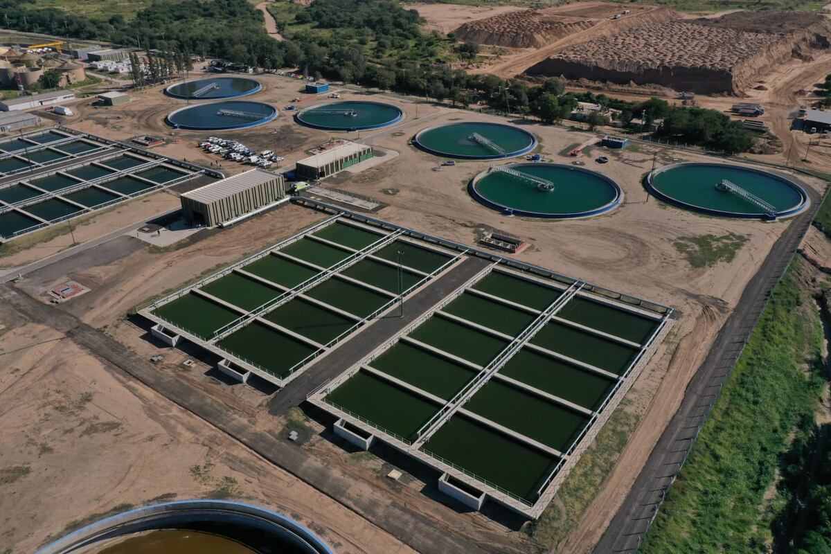 La planta depuradora de Bajo Grande es la mayor de la provincia de Córdoba y demandó una inversión de millones de dólares. (La Voz)