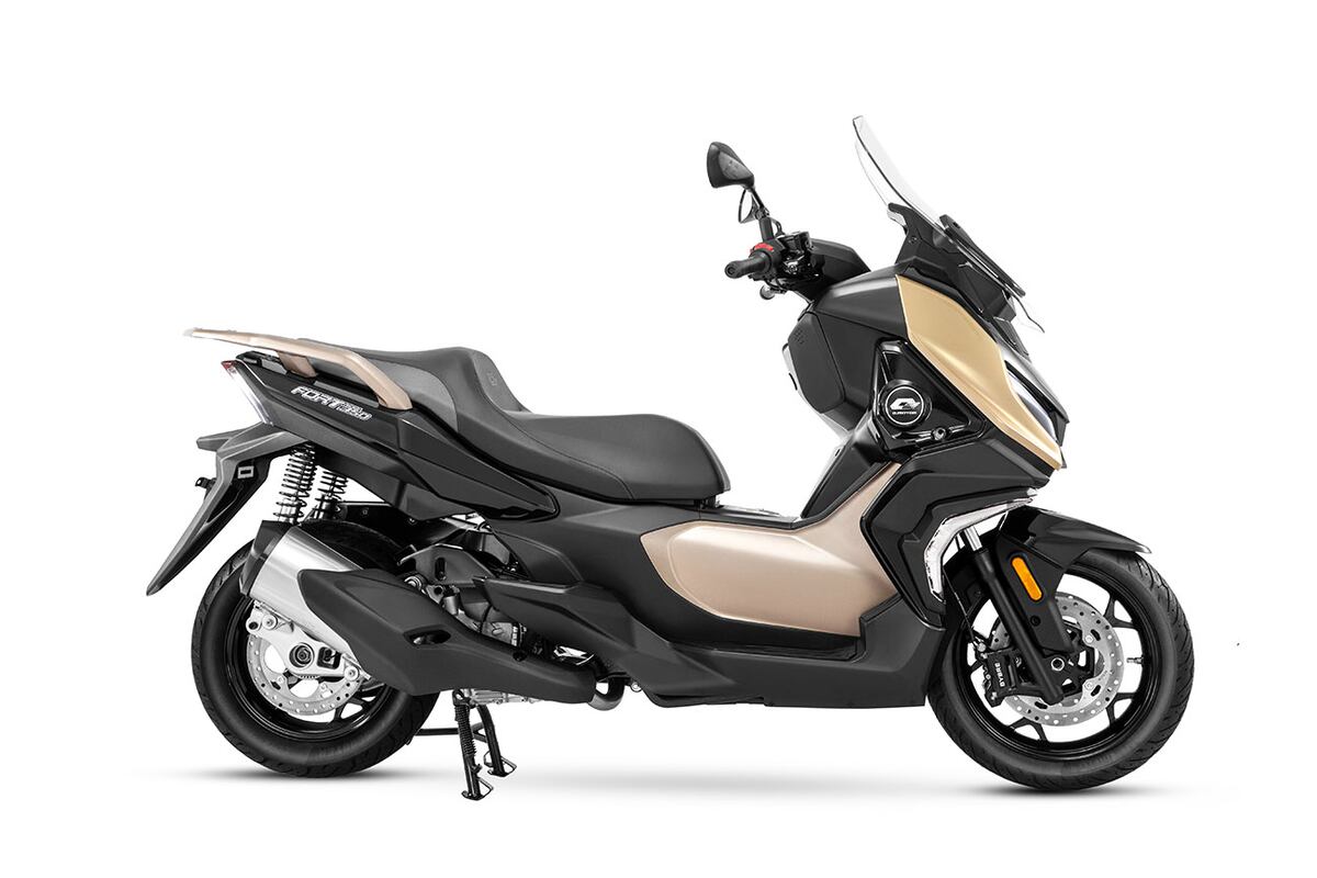 El scooter Fort 350 cuesta $ 9.490.000 y tiene una potencia de 34 CV.