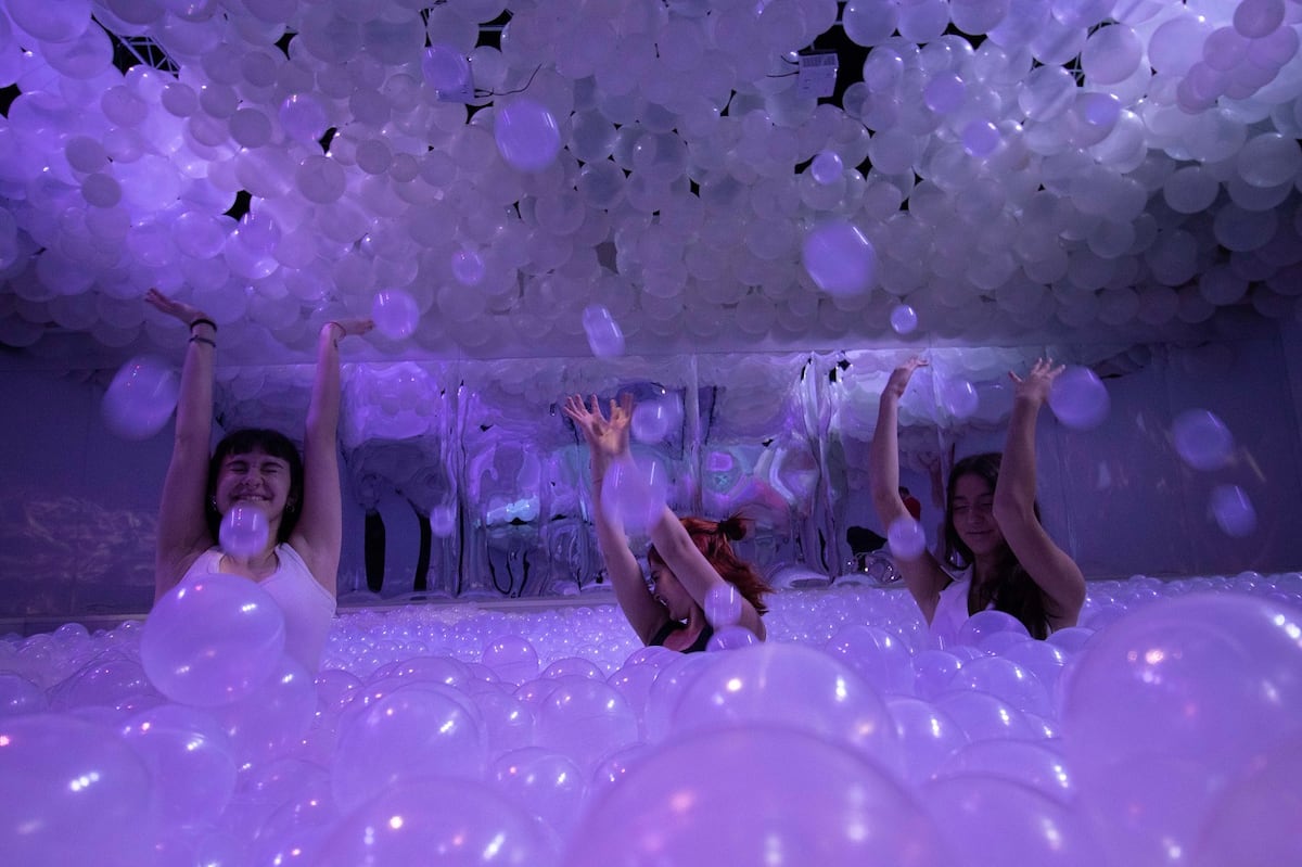 Blow Up se suma a la tendencia mundial del kidulting, en la que los adultos disfrutan de actividades consideradas "para chicos". (Prensa Quality).