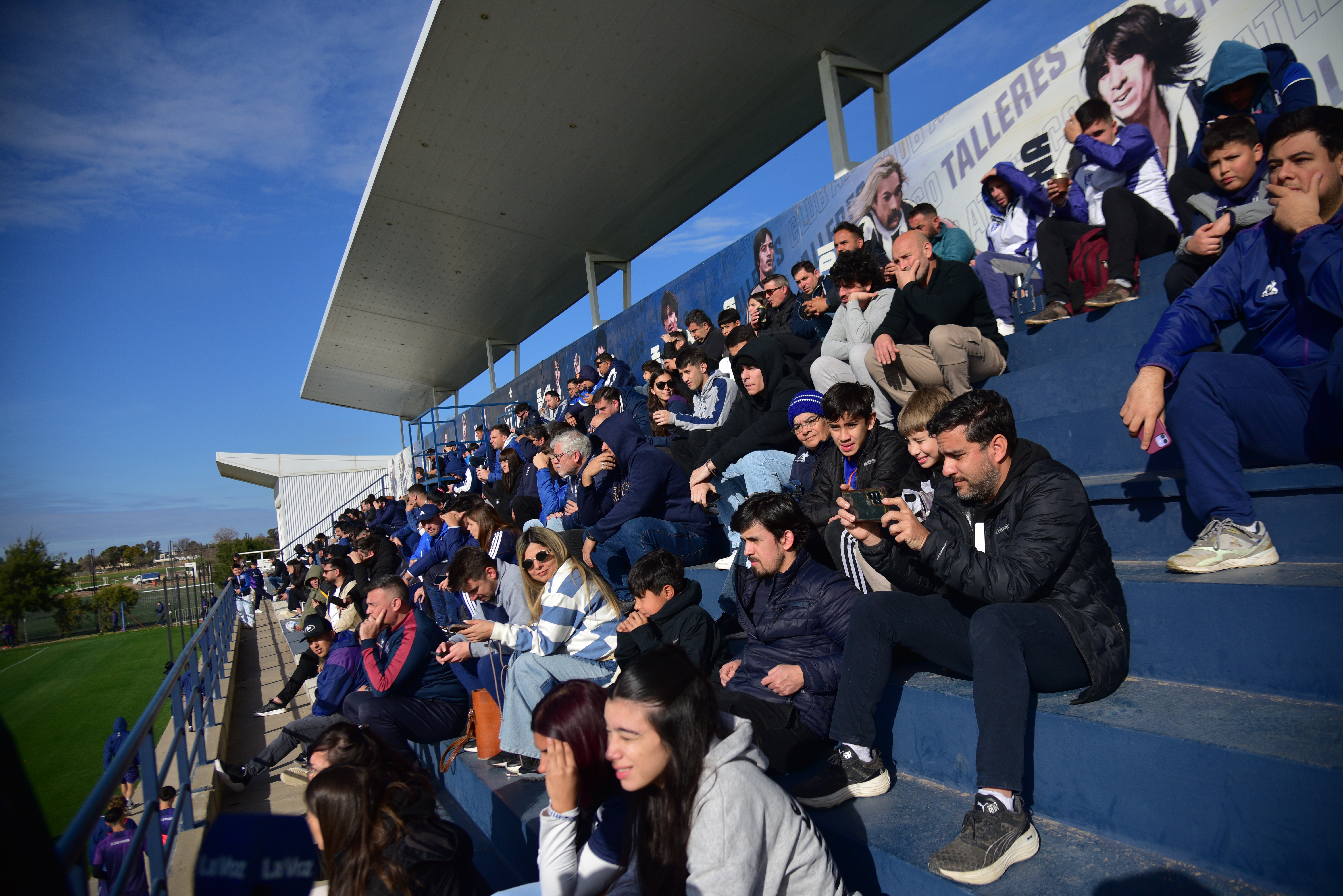 Socias y socios en el entrenamiento de Talleres en el Card. (Pedro Castillo / La Voz)