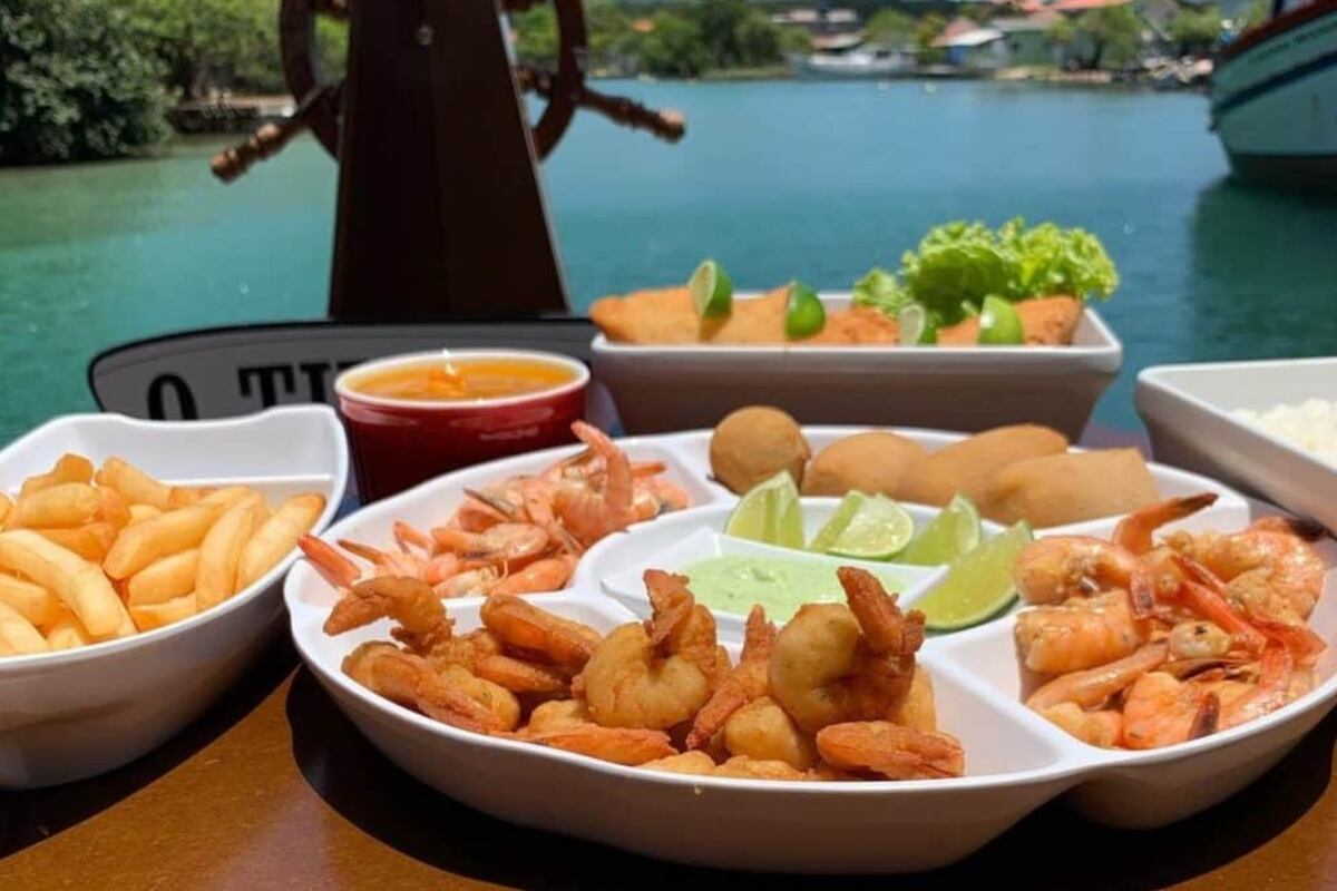 No podés irte sin probar una sequência de camarão, una especie de festín marino que incluye camarones fritos, al ajillo, empanados y ensopados.