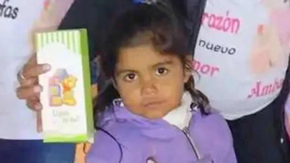 Zoe Robledo.
