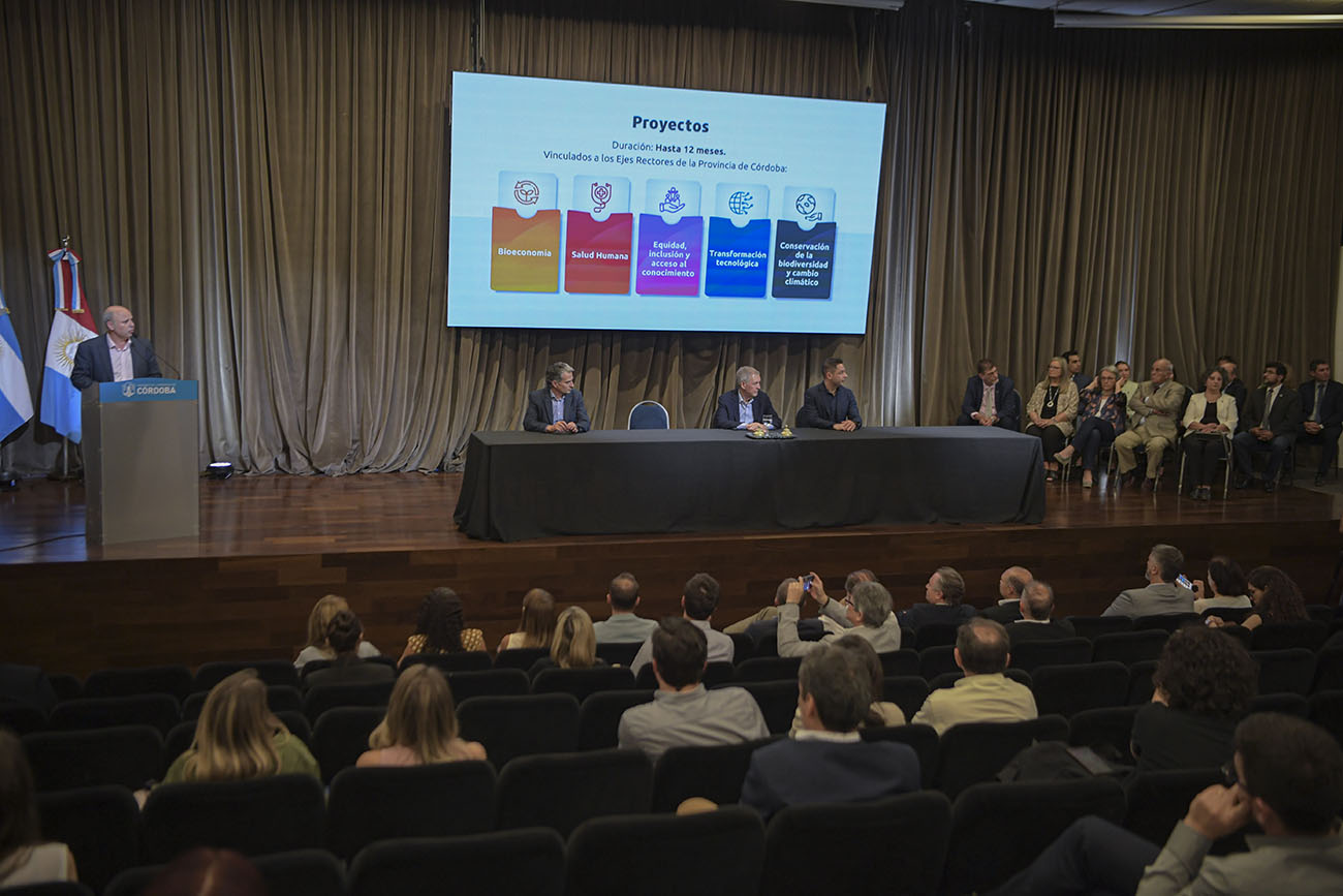Jóvenes en Ciencia es una iniciativa promovida por el Gobierno provincial a través del Ministerio de Ciencia y Tecnología.
