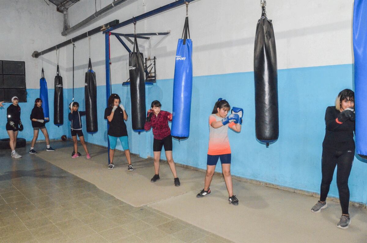 Boxeo femenino en Córdoba: tres opciones para practicarlo en polideportivos municipales. (Prensa Subsecretaría de Deporte y Recreación)