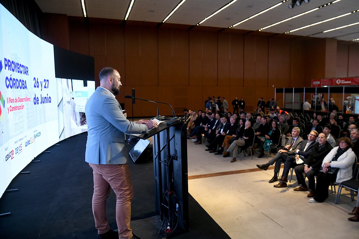 Proyectar Córdoba 2024. II Foro de Desarrollismo y Construcción. Sebastián Lazcano, gerente de Marketing y Comercial de La Voz. (Ramiro Pereyra / La Voz)