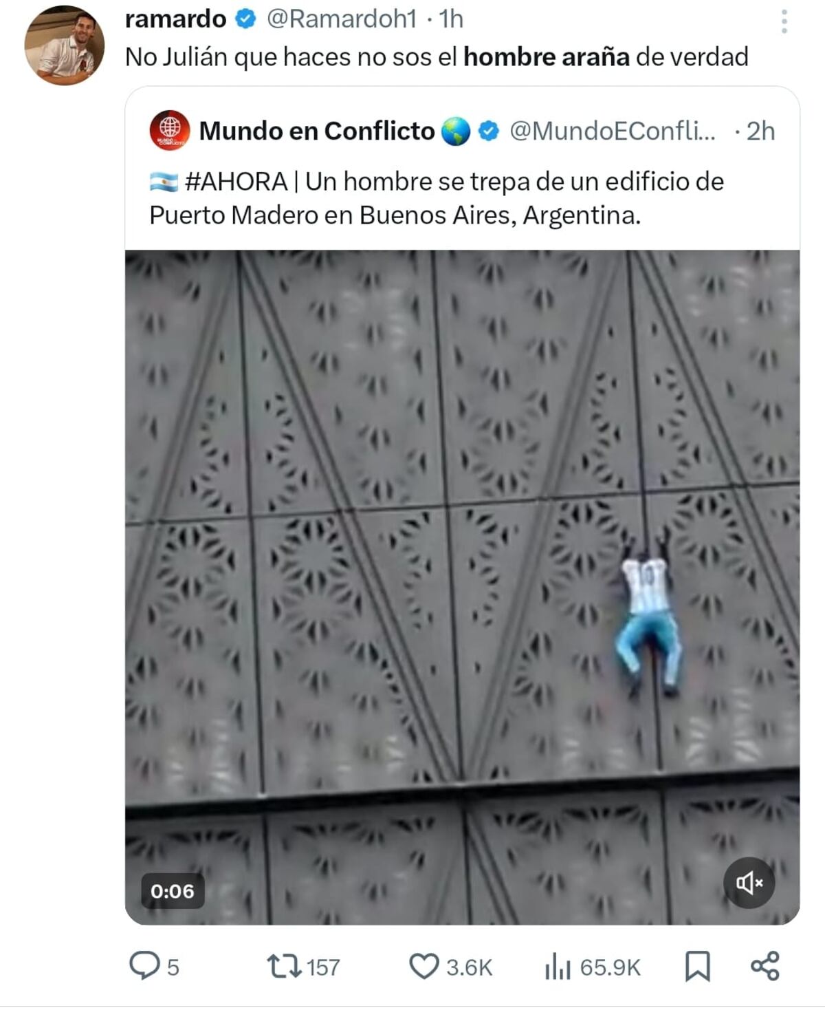 Los memes por el influencer polaco que trepó los 25 pisos del edificio de Globant. (Captura)