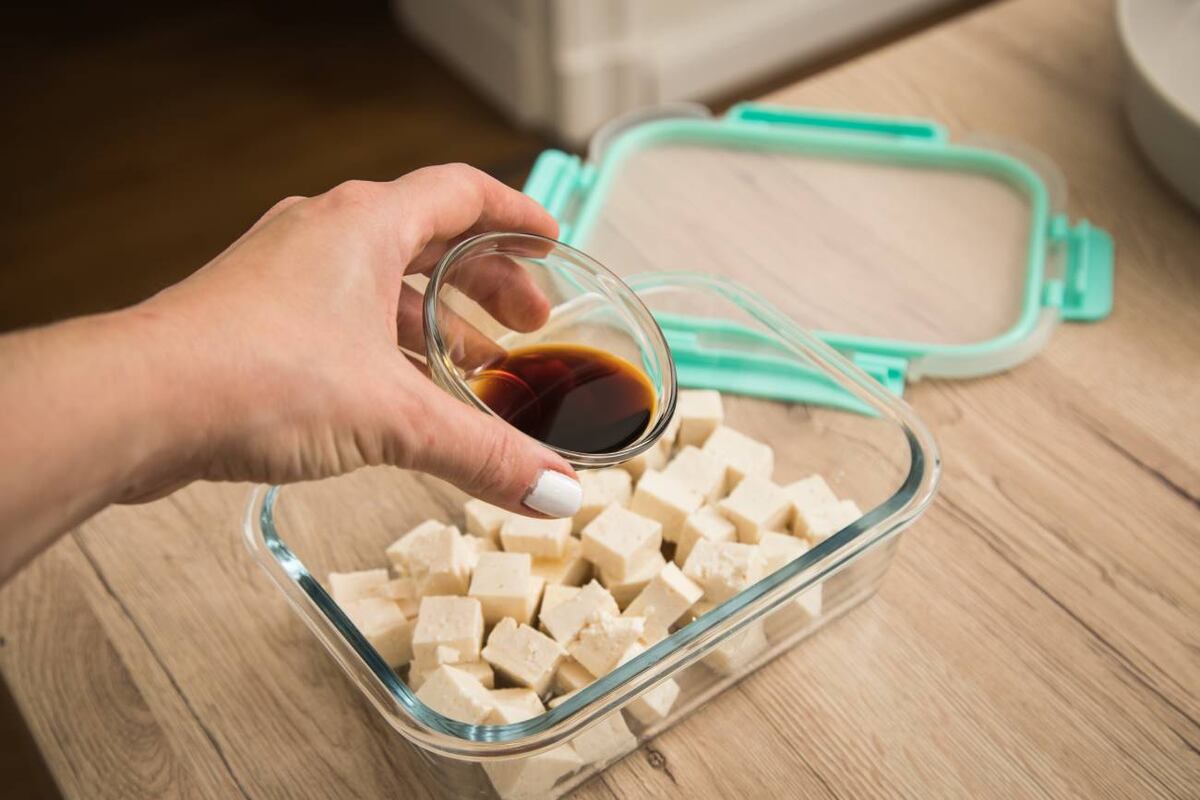 El tofu de seda casero también se conserva varias semanas en el refrigerador. (DPA