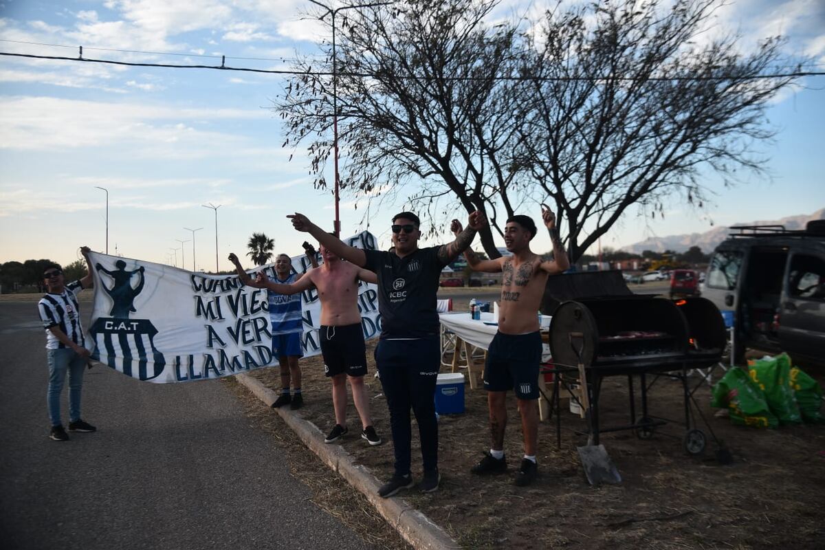 Cara 'e Cancha de Talleres en la previa del partido entre Talleres y Godoy Cruz por los octavos de final de la Copa Argentina en San Luis. (Pedro Castillo / La Voz)