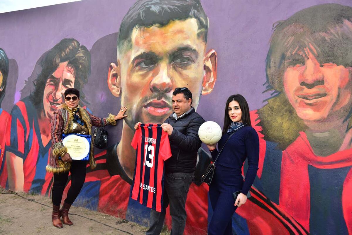 Inauguración del mural del Cuti Romero y leyendas del Club San Lorenzo de Córdoba (José Hernandez / La Voz)