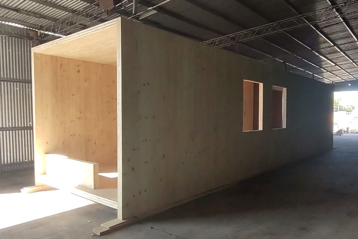 Al utilizar madera como materia prima, la huella de carbono es significativamente menor que la del hormigón o el acero.