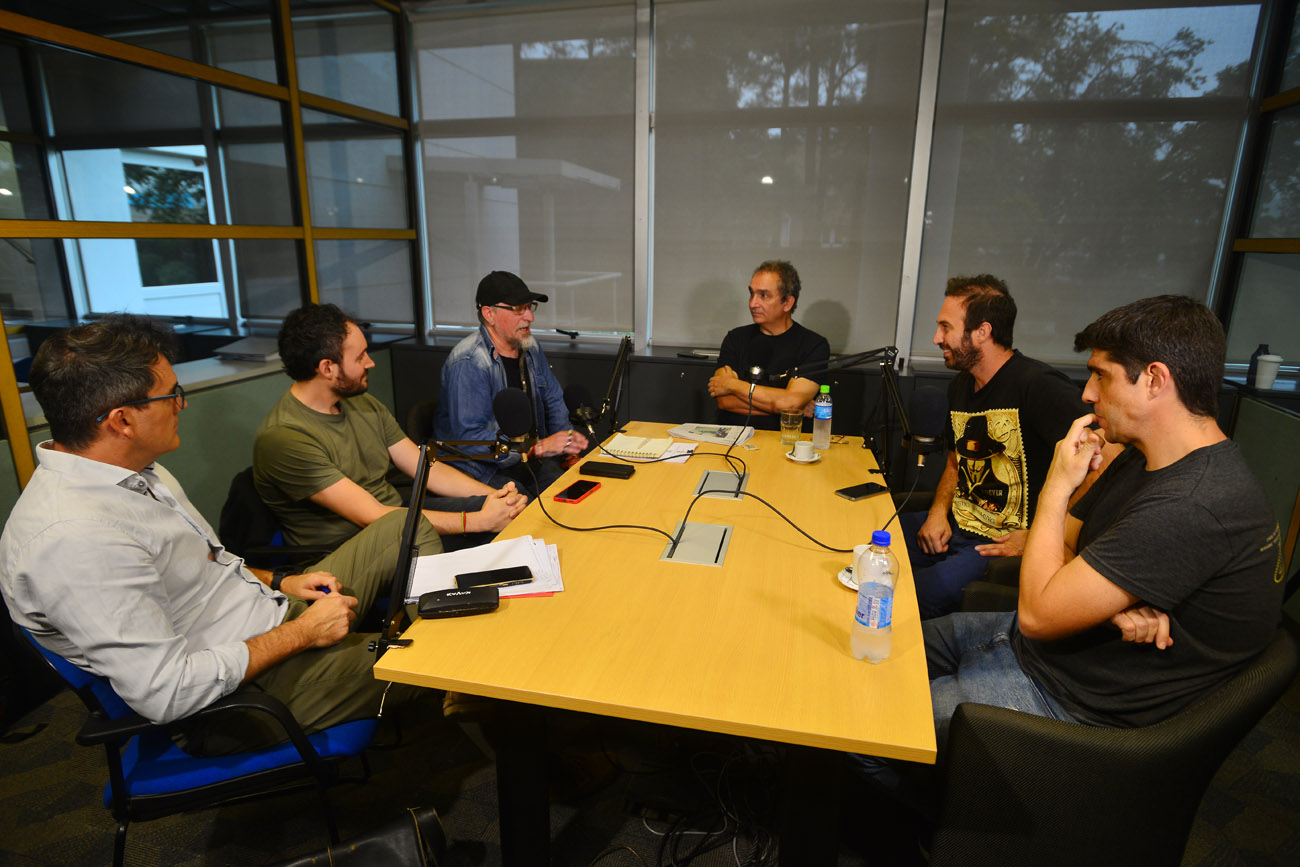 Grabación del podcast de Instituto. (Nicolás Bravo / La Voz)
