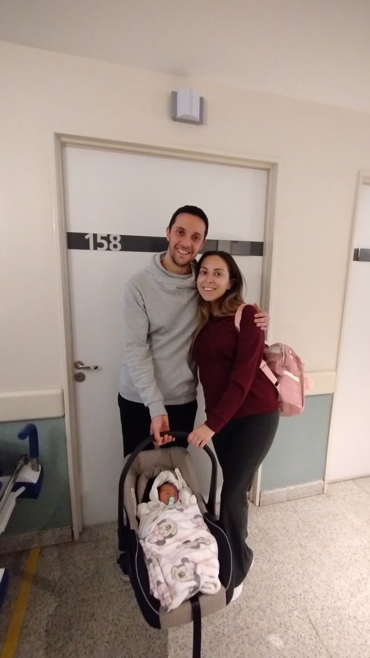 Casandra y Gastón con Alma. (Gentileza)