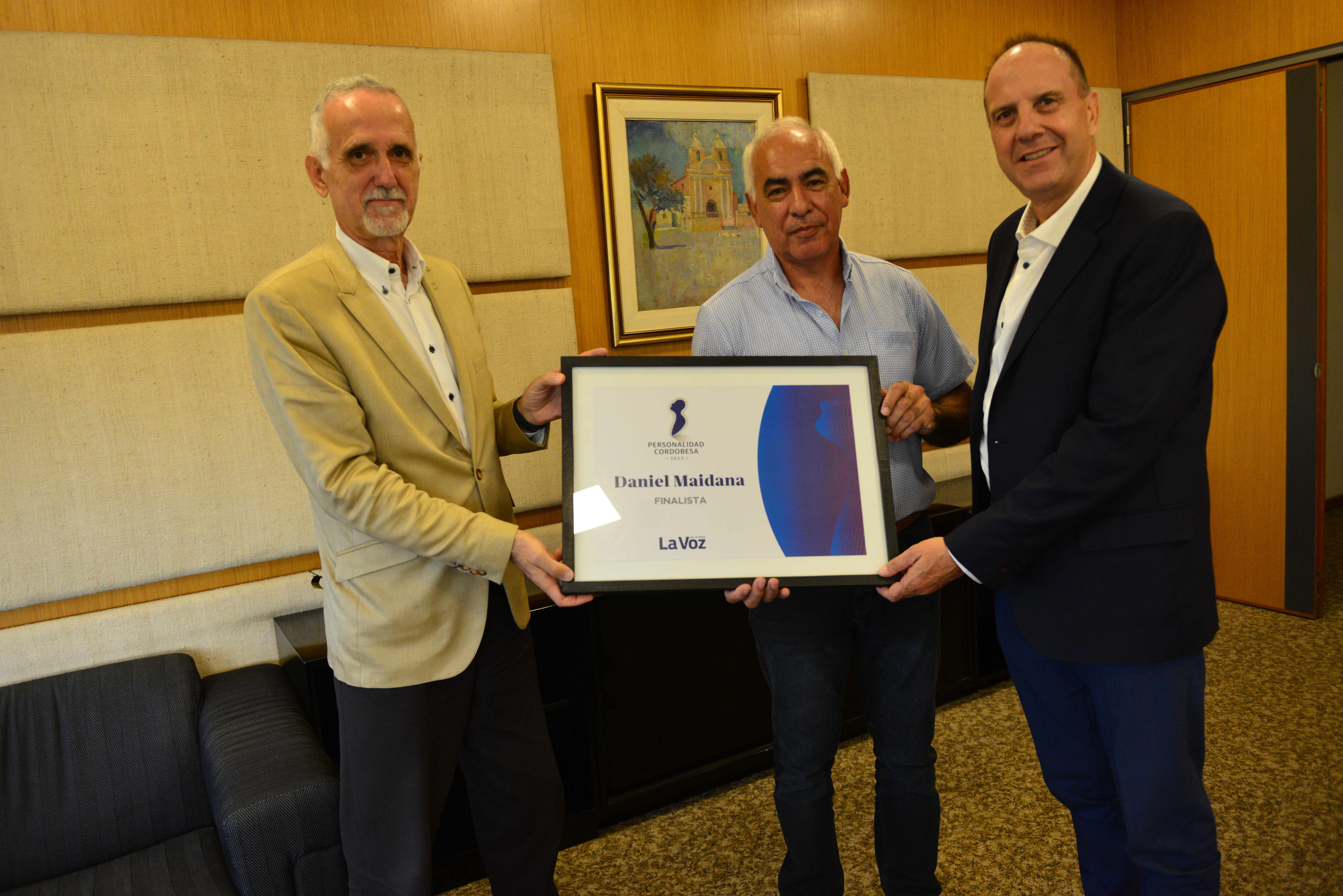 Daniel Maidana. Recibió su reconocimiento de la mano de Carlos Jornet y Juan Tillard. (Javier Ferreyra/La Voz).