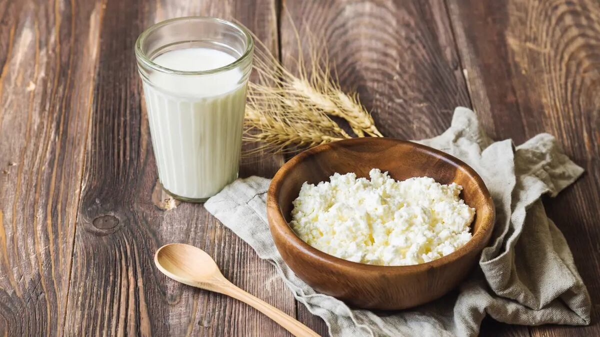 Kéfir en casa: cómo preparar la bebida probiótica ideal para refrescarse en verano.