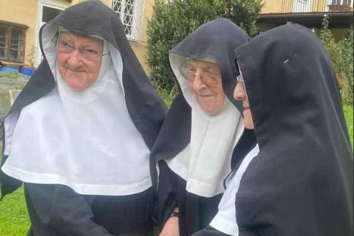 Al regresar al monasterio, las hermanas encontraron el lugar en condiciones precarias, sin luz ni agua en las duchas. (Instagram nonnen_goldenstein)