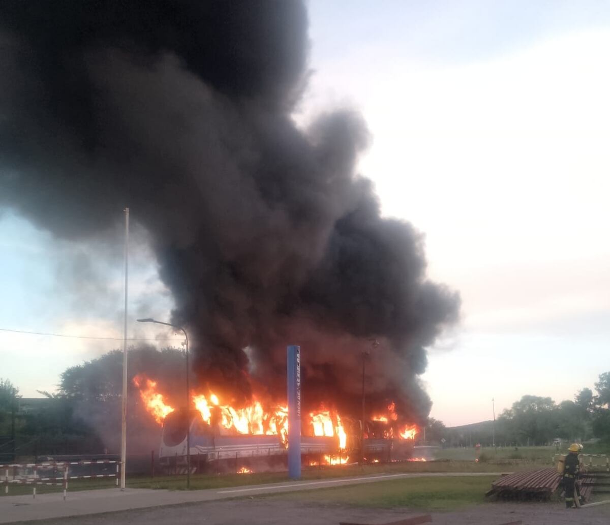 Se incendió una formación del Tren de las Sierras en La Calera.
