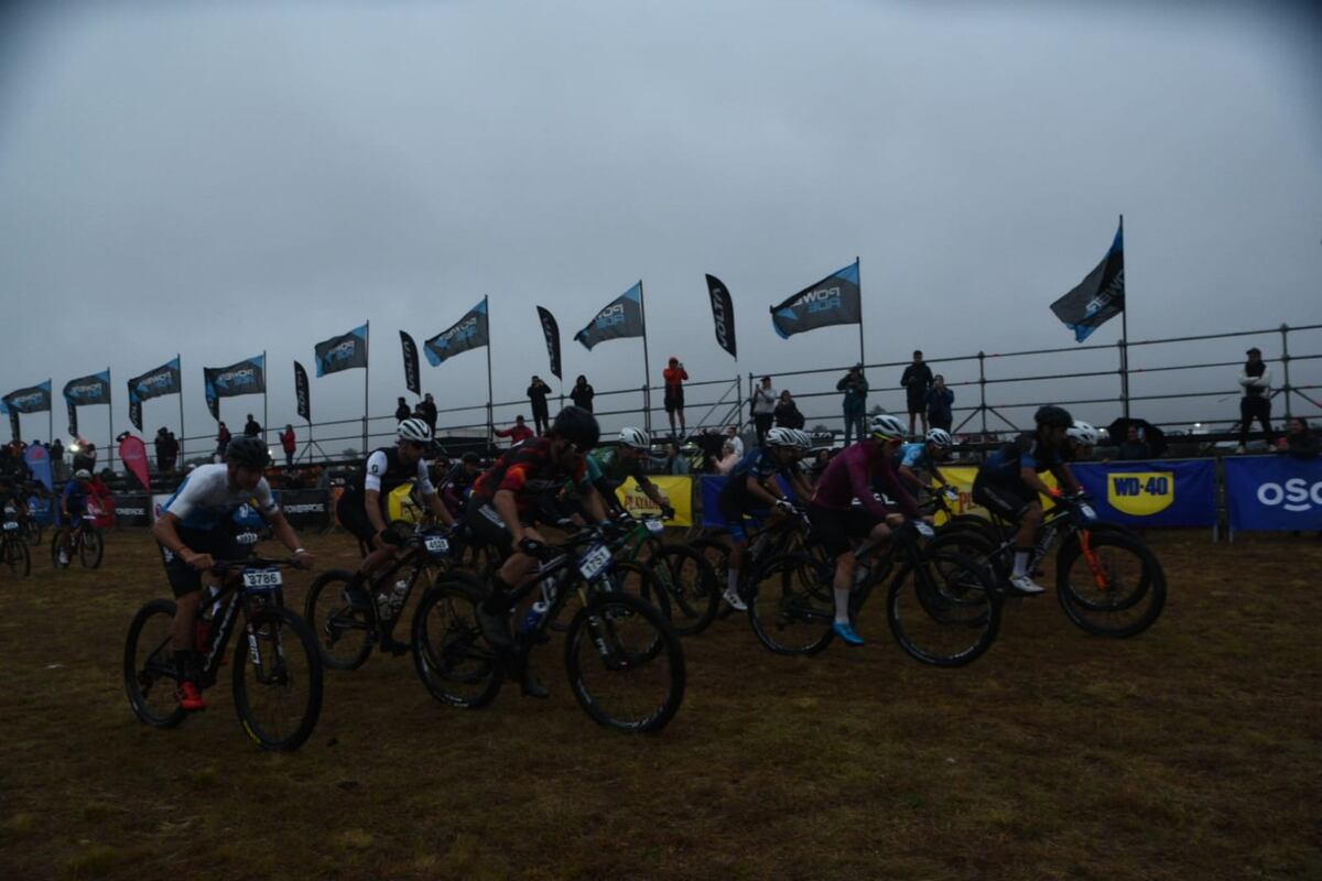 Desafío Río Pinto, día2. La competencia más convocante de MTB a nivel continental, con una inscripción de 5500 participantes, un récord histórico. (La Voz)