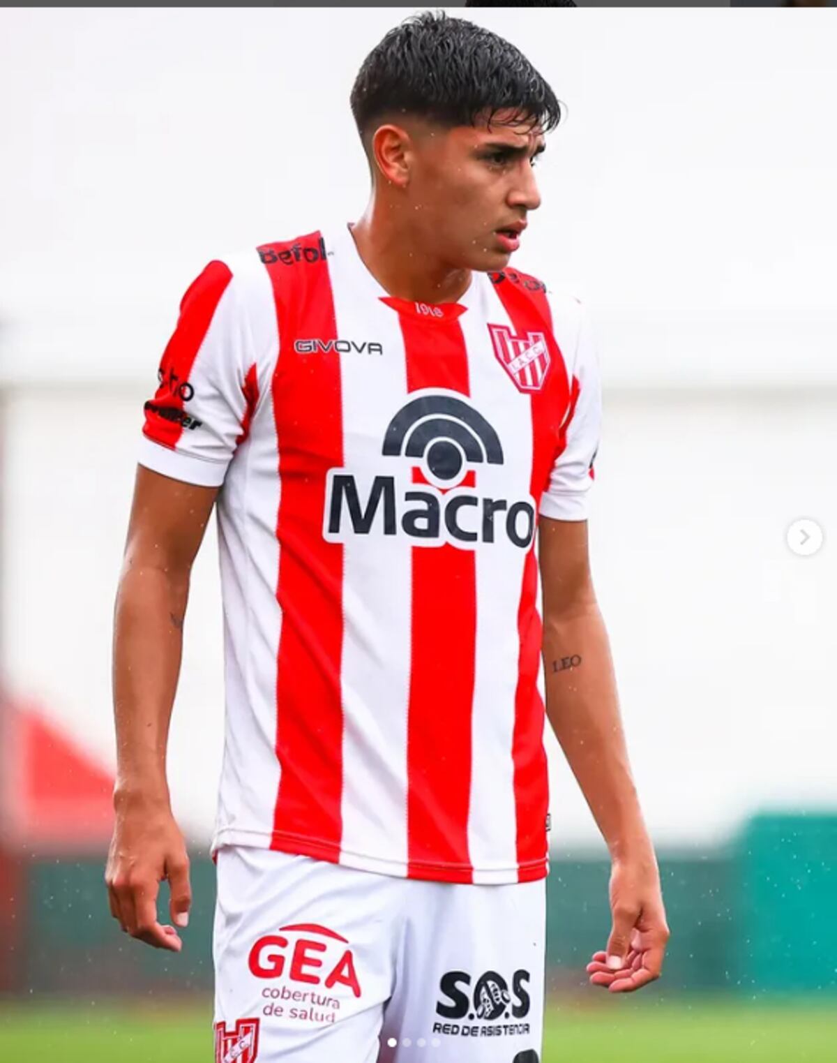 Uriel Guzmán, volante de la Reserva de Instituto. (Instagram).