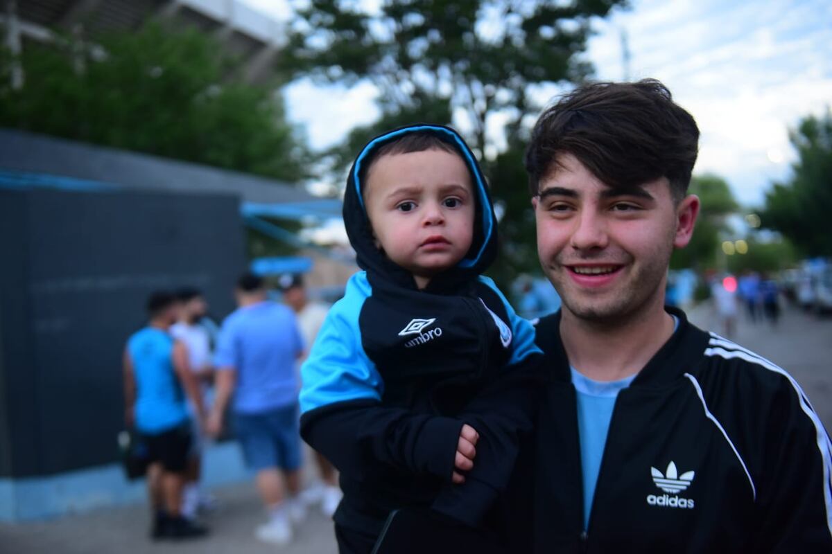 Belgrano y Racing se enfrentaron por las semifinales de la Copa Córdoba en el estadio Gigante de Alberdi. (Javier Ferreryra / La Voz)