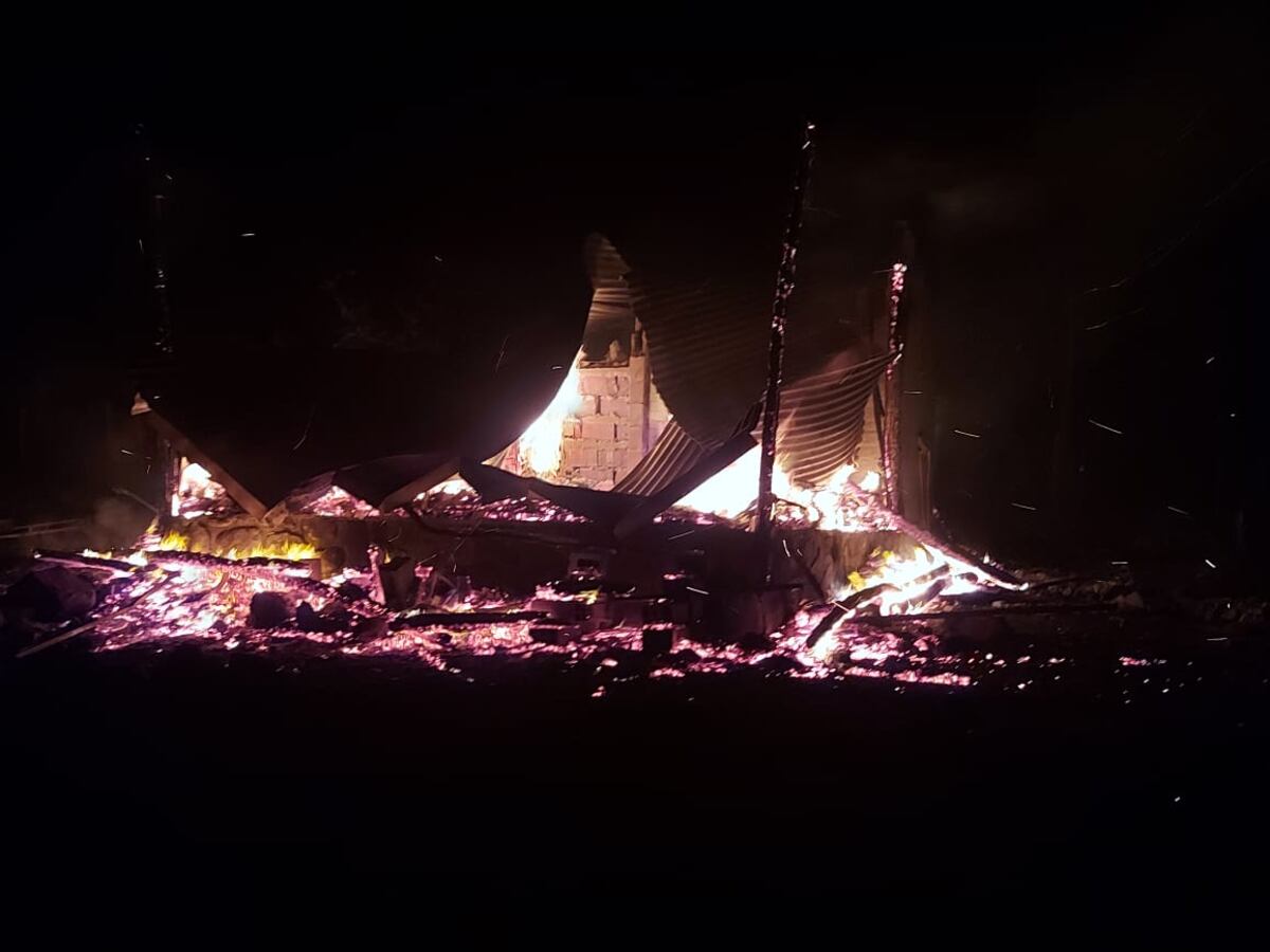 Incendio en Las Rabonas. (Policía)