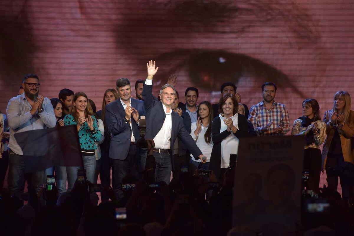 Martín Llaryora ganador de la elección municipal de 2019 junto a Daniel Passerini. (Facundo Luque / archivo)