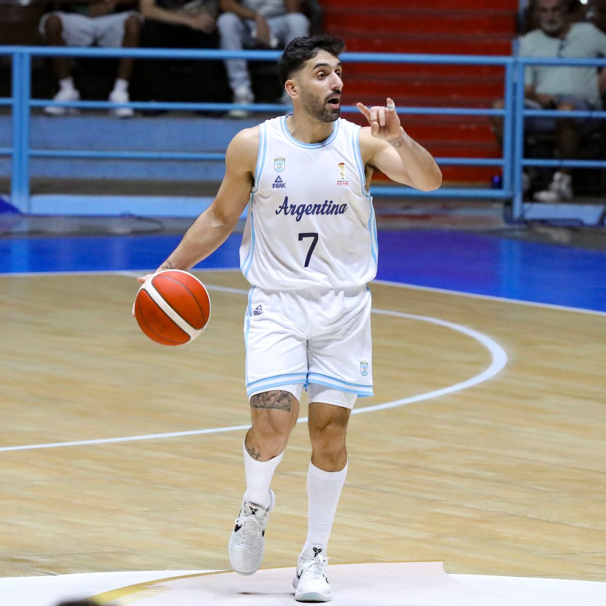 La selección de básquet de Argentina ante Cuba. (Prensa CAAB).