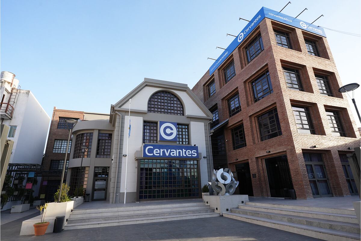 La Institución Cervantes ofrece hasta el 70 por ciento de descuento en matrículas y rebajas en sus cuotas mensuales.