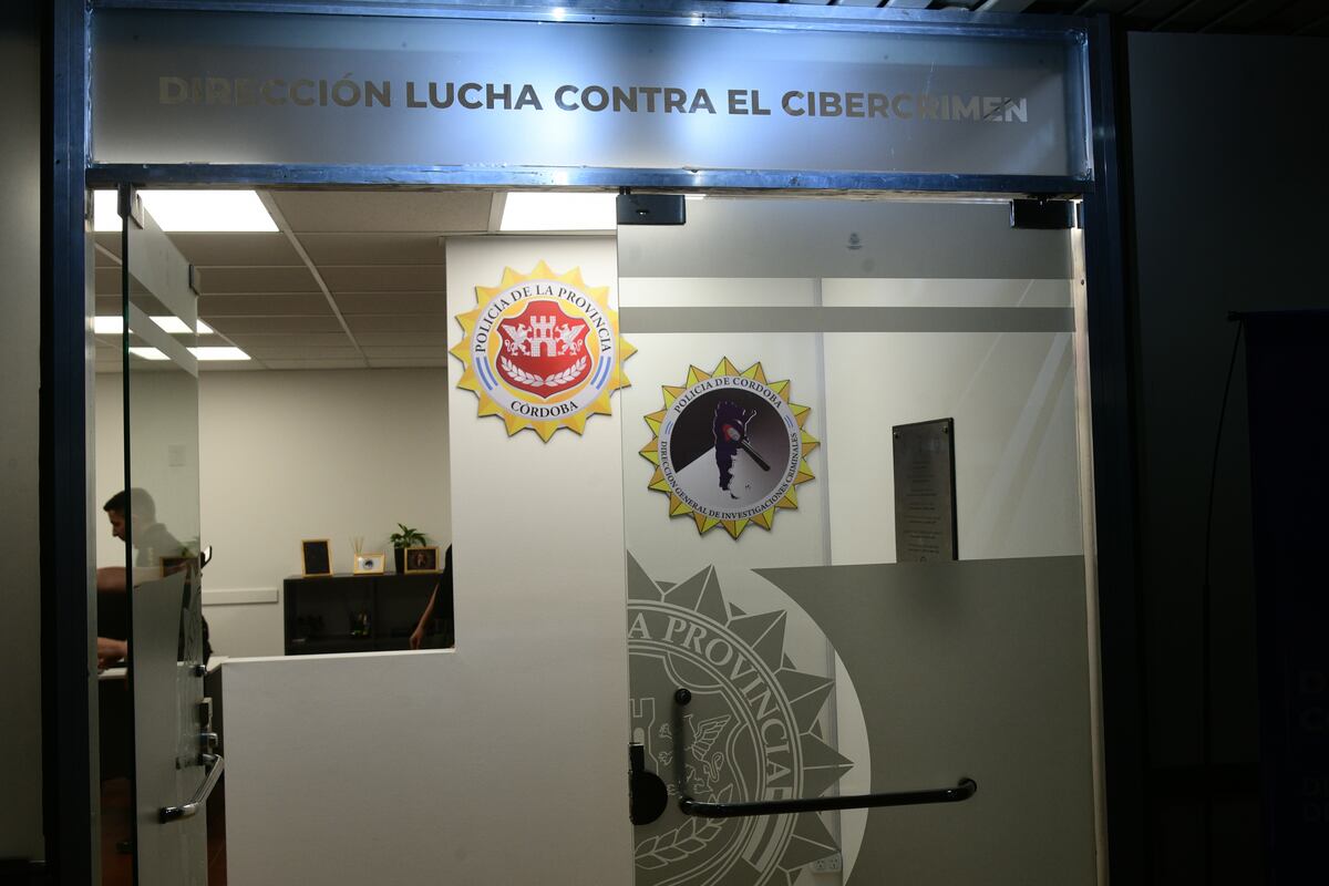 Recorrido por la Dirección Lucha contra el Cibercrimen de la Policía. ramiro Pereyra/ La Voz