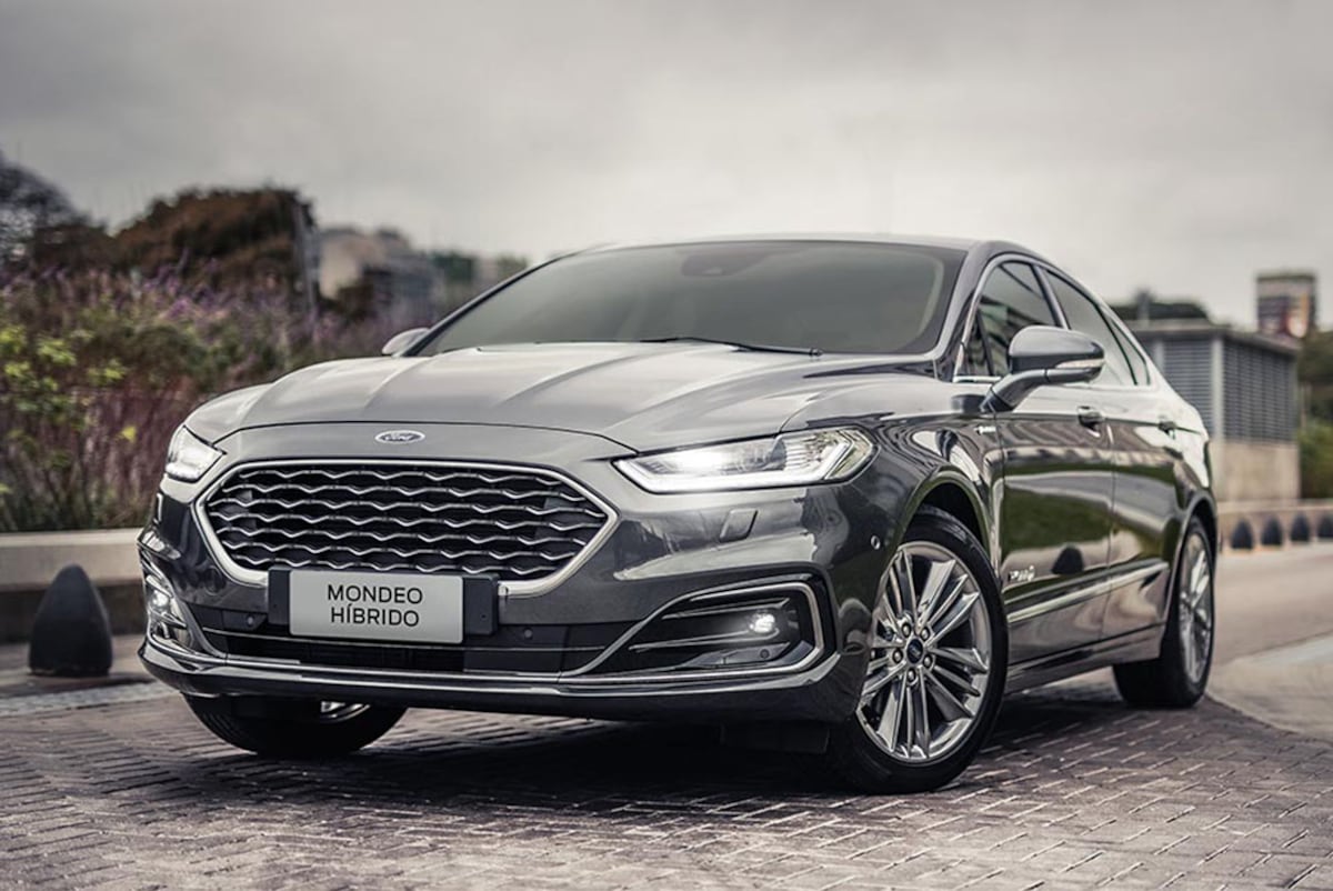 Ford Mondeo Hibrido / Mundo Maipú