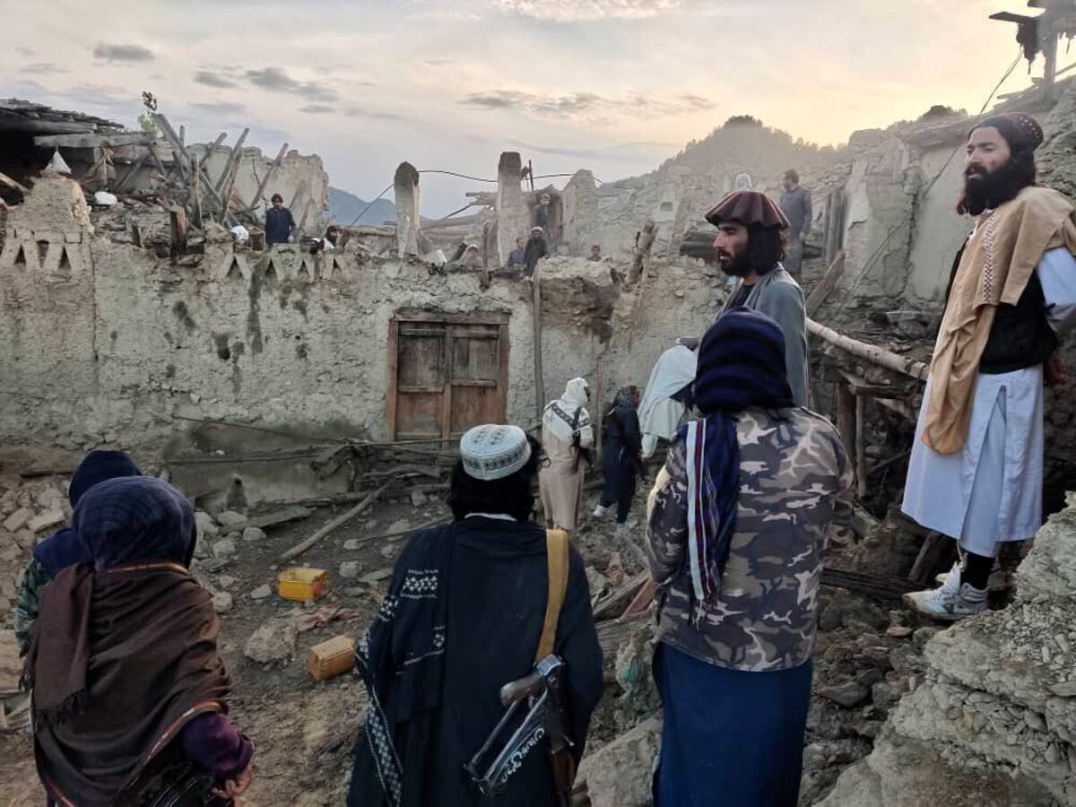 Destrucción tras el sismo. (Bakhtar News Agency vía AP)
