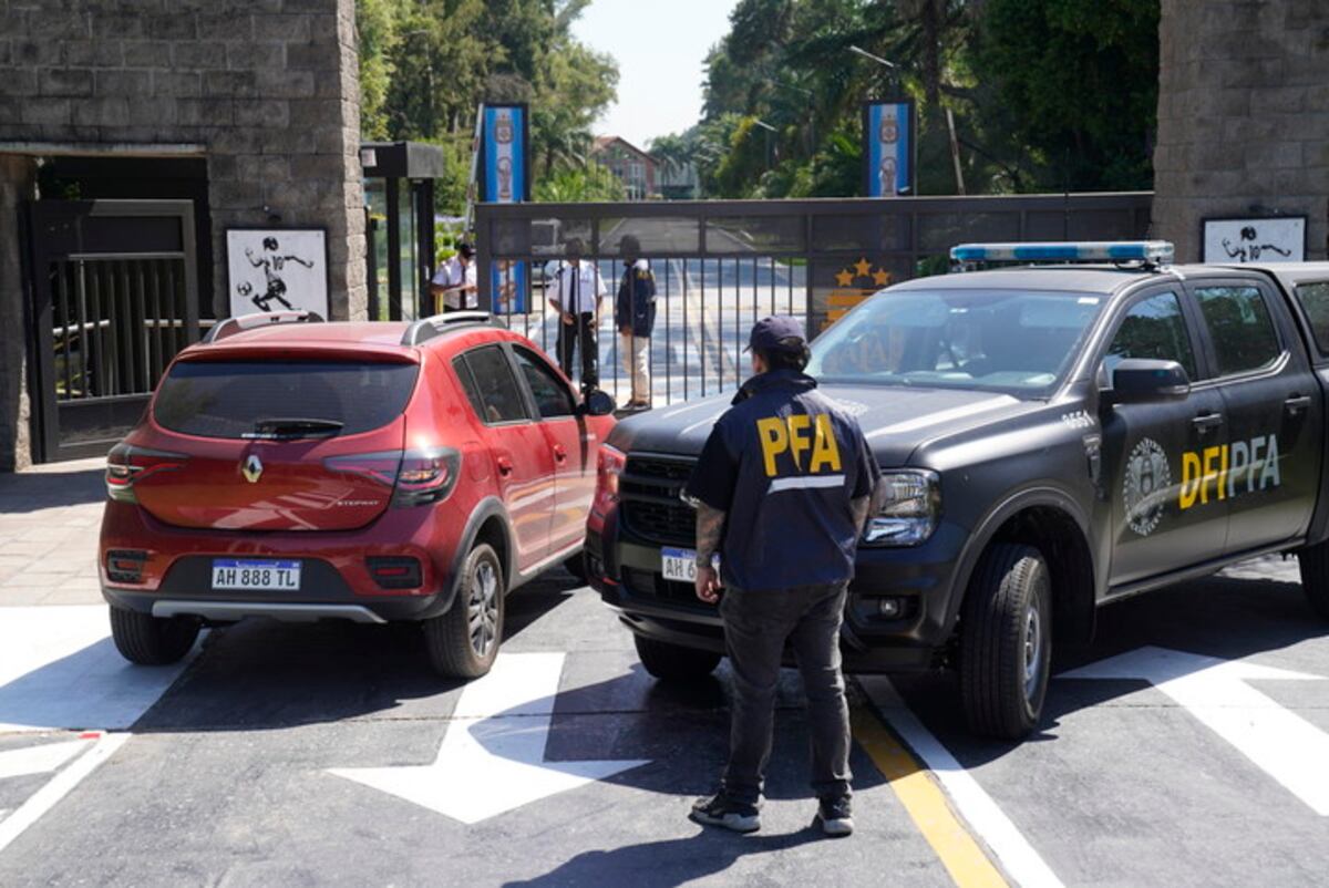 Allanamientos en el perdió de la AFA en Ezeiza. 30.12.2025 Foto Maxi Failla