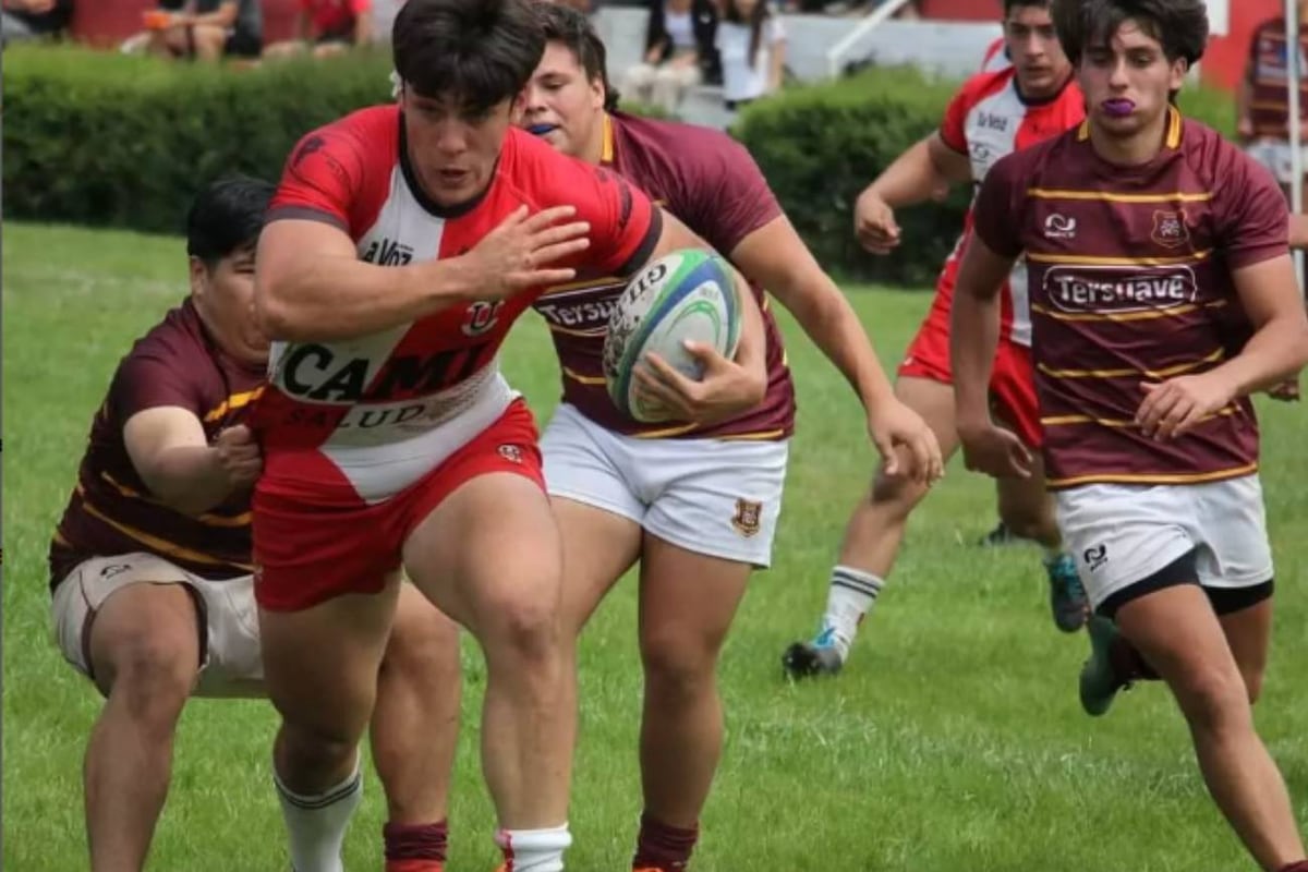 El cordobés Francisco Aguirre, pilar derecho de Peñarol, en sus inicios en Universitario. (Gentileza)
