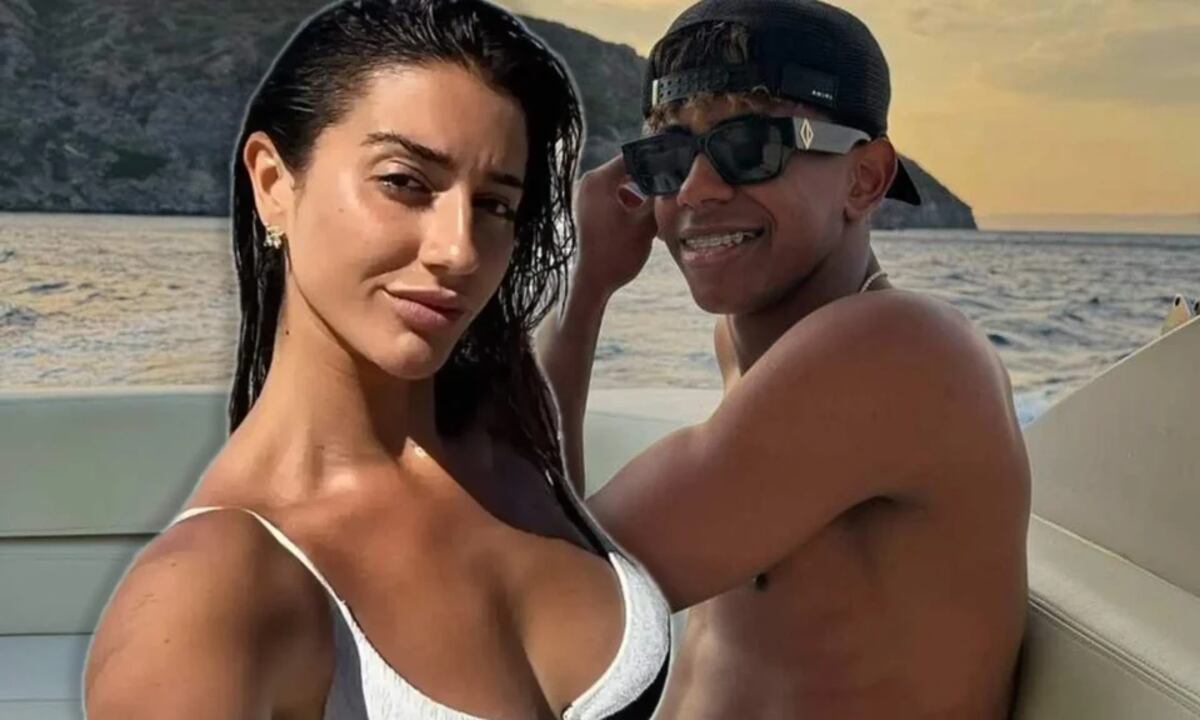 Lamine Yamal junto a Fati Vázquez.