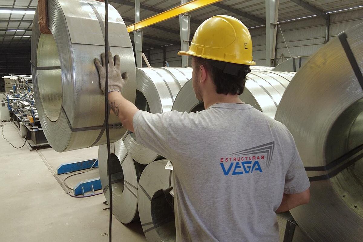 La planta de Estructuras Vega está equipada con maquinaria de última generación.