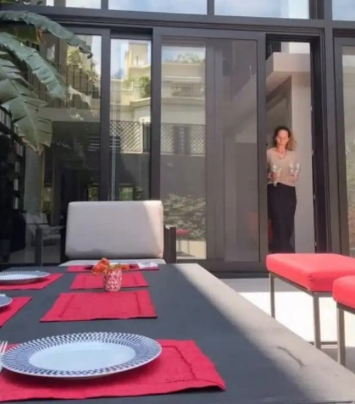 Así es la casa de Ana Paula Dutil: un refugio de diseño y naturaleza para la vida familiar